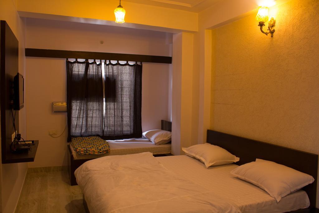 ג'איפור Hotel Holiday Home מראה חיצוני תמונה